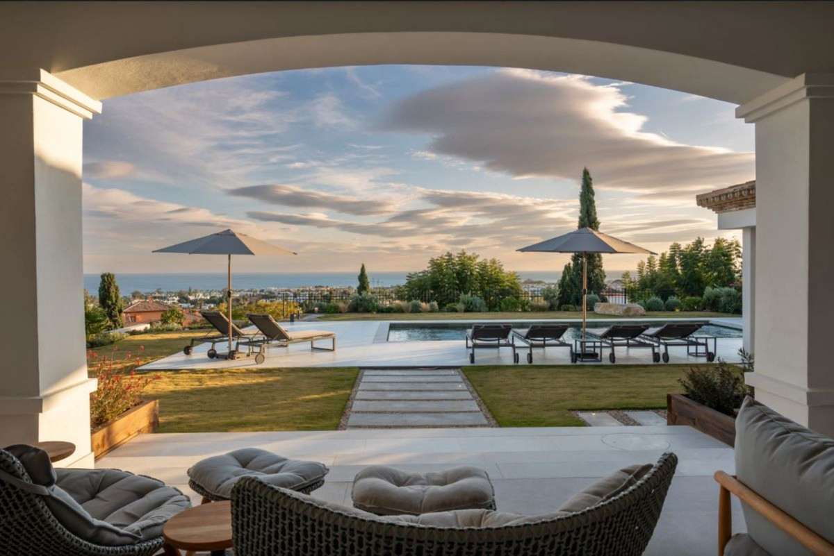 Casa de 4 Dormitorios y 7 Baños en venta en Benahavís