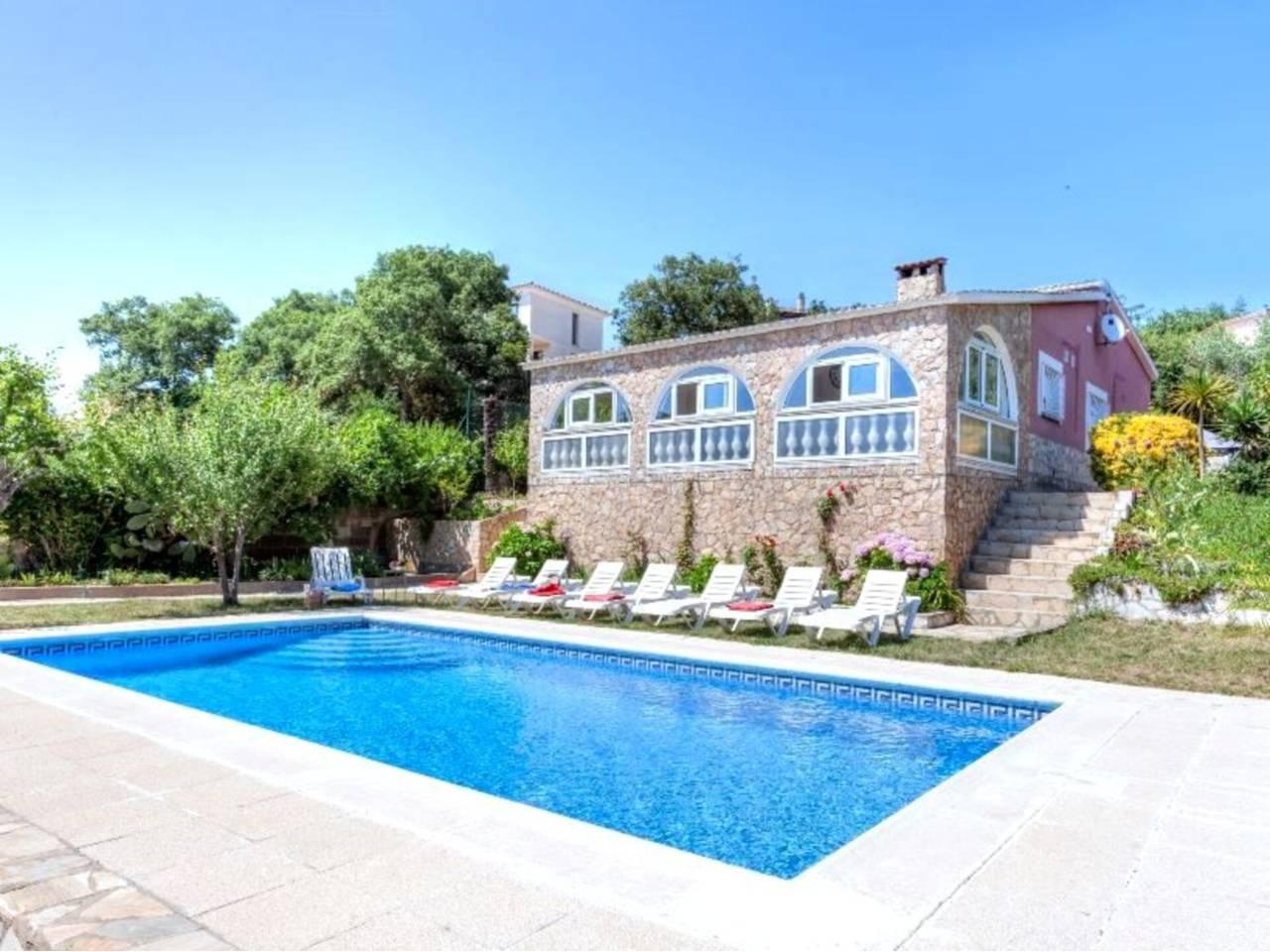 Casa Adosada de 4 Dormitorios en venta en Lloret de Mar