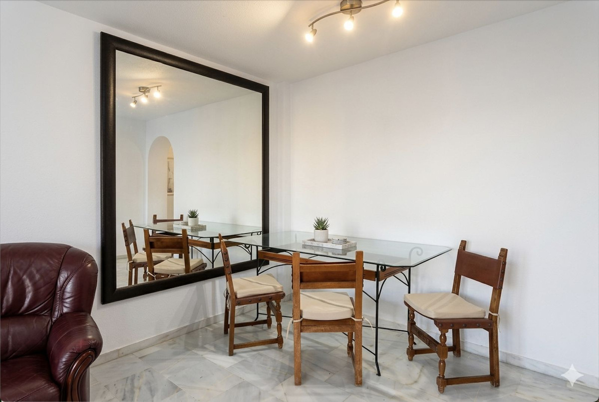 Piso de 2 Dormitorios en venta en Torremolinos