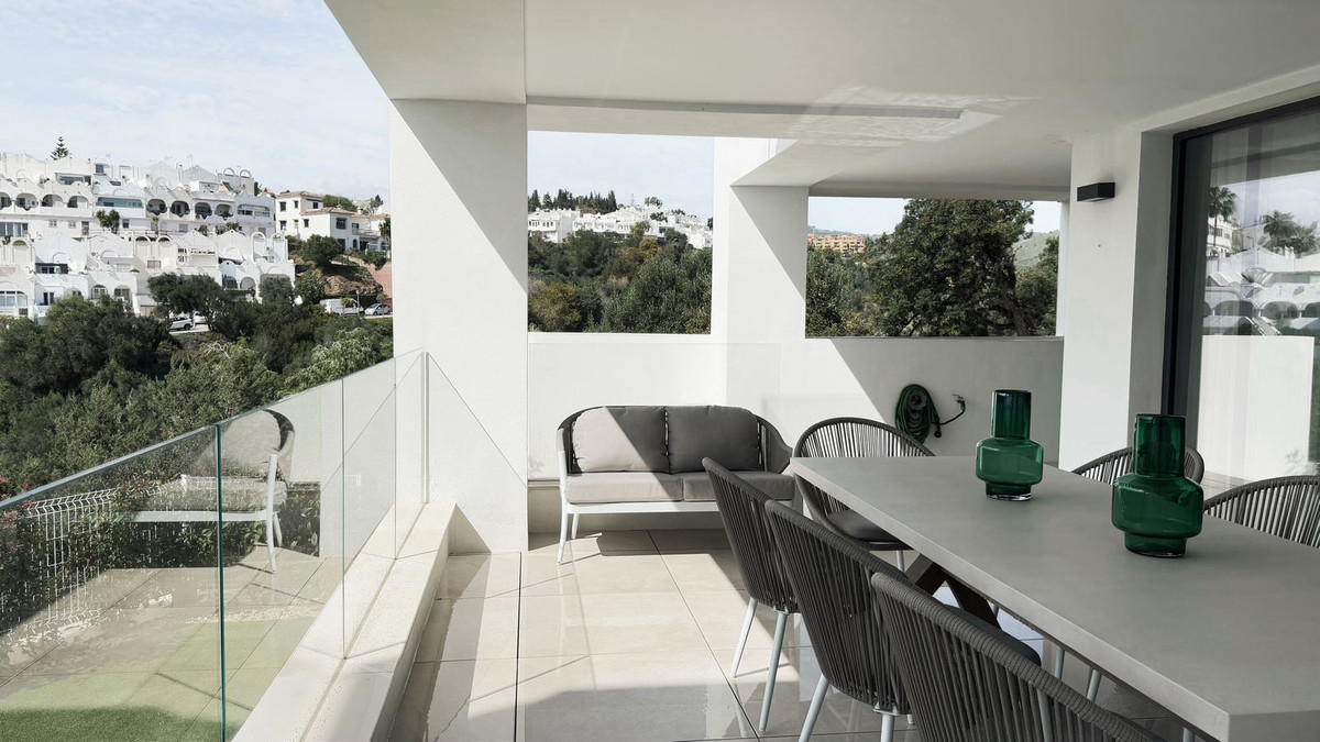 Casa Adosada de 3 Dormitorios en alquiler en Marbella