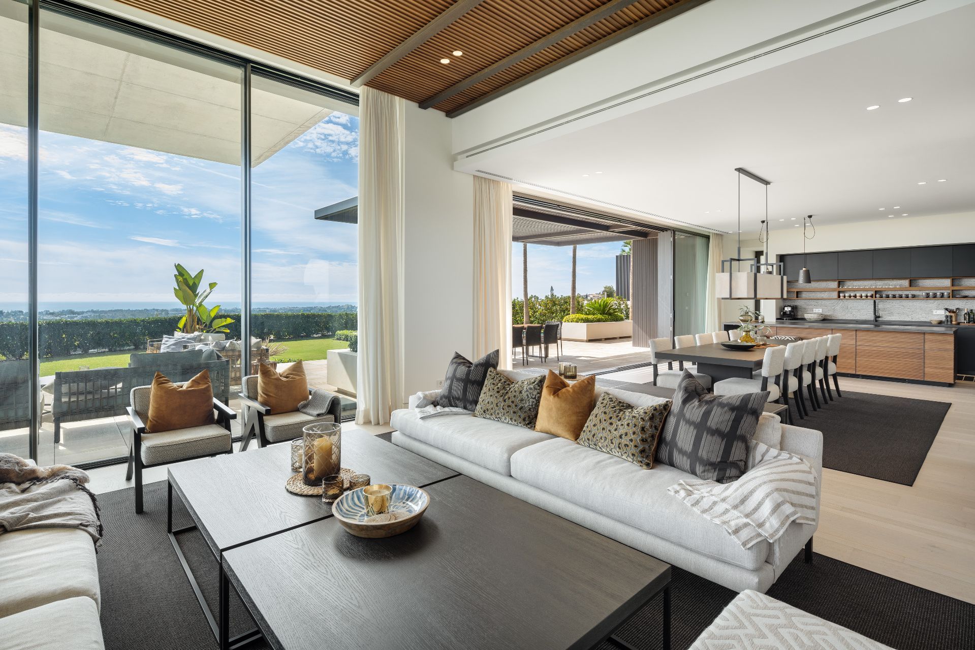 Casa de 6 Dormitorios y 10 Baños en venta en Benahavís