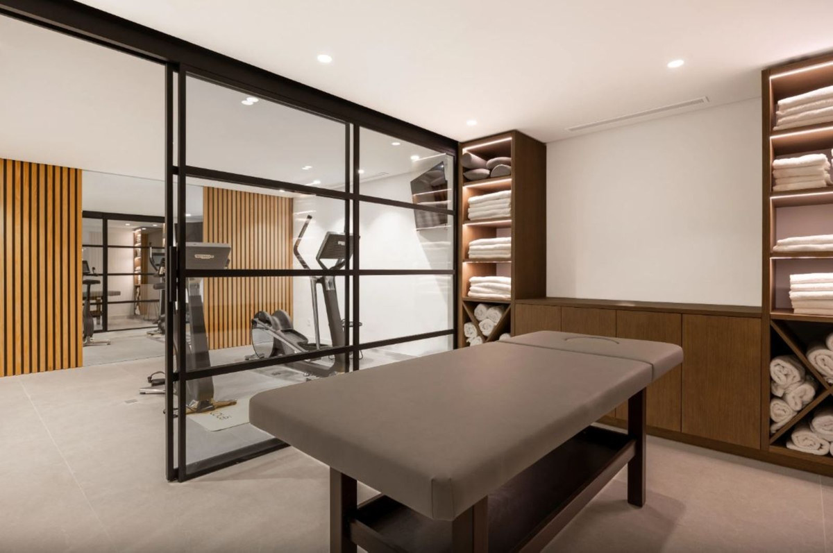 Casa de 4 Dormitorios y 7 Baños en venta en Benahavís