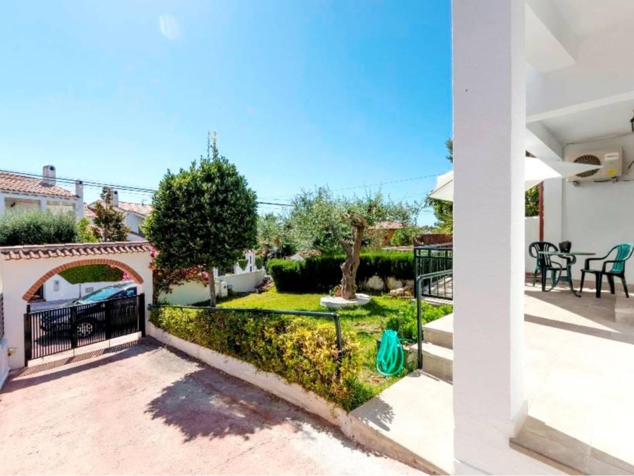 Casa Adosada de 2 Dormitorios en venta en Cunit