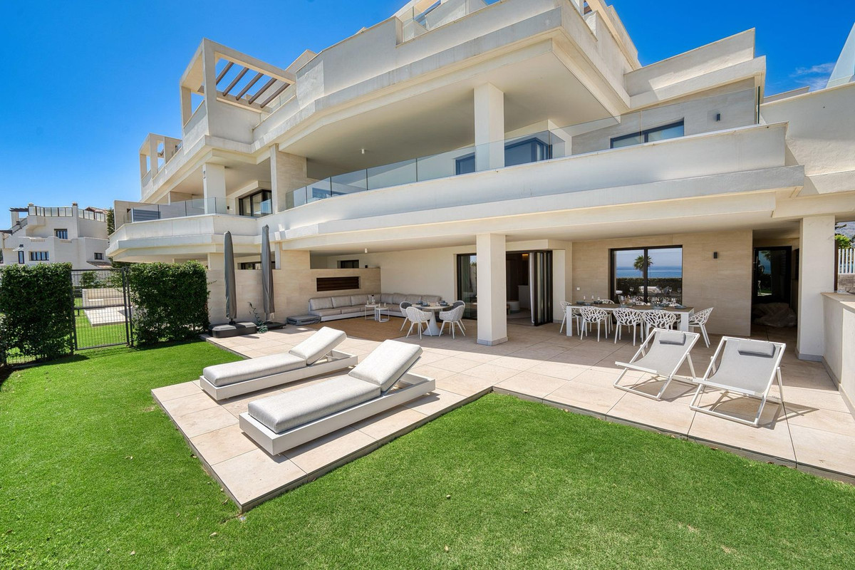 Piso de 3 Dormitorios en venta en Estepona