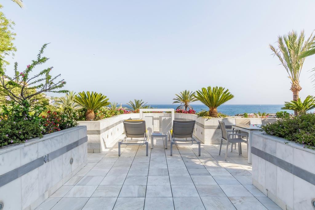 Piso de 3 Dormitorios y 3 Baños en venta en Puerto Banús, Marbella