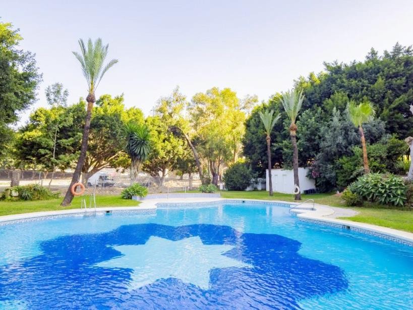 Piso de 2 Dormitorios y 2 Baños en venta en Arroyo de la Miel, Benalmádena