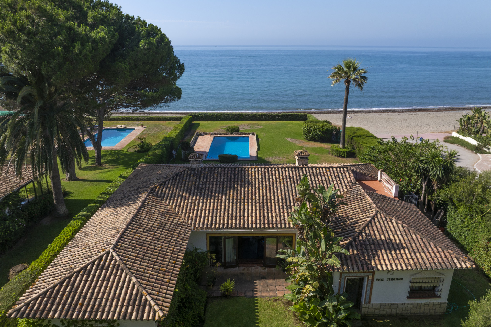 Casa de 5 Dormitorios en venta en Estepona