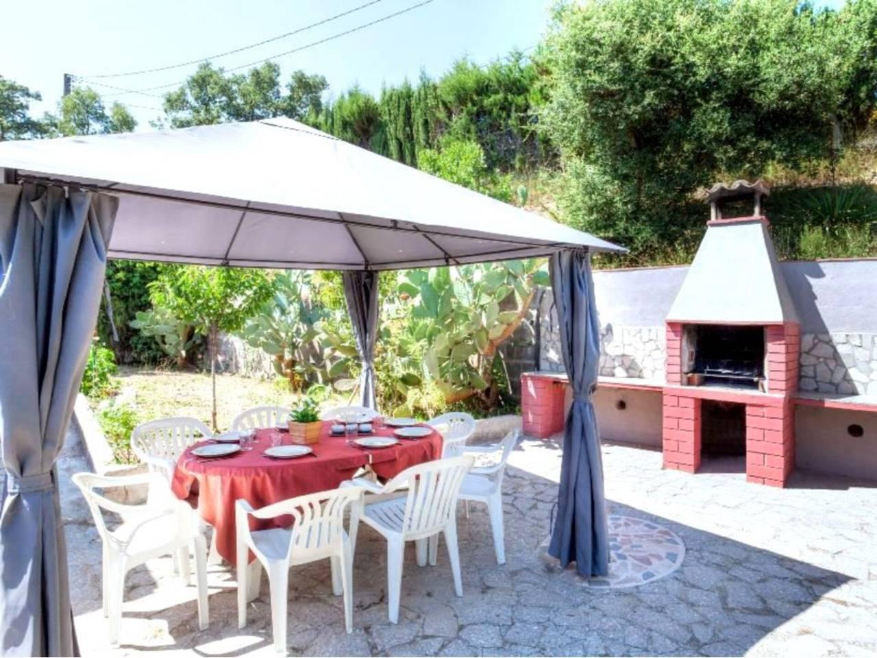 Casa Adosada de 4 Dormitorios en venta en Lloret de Mar