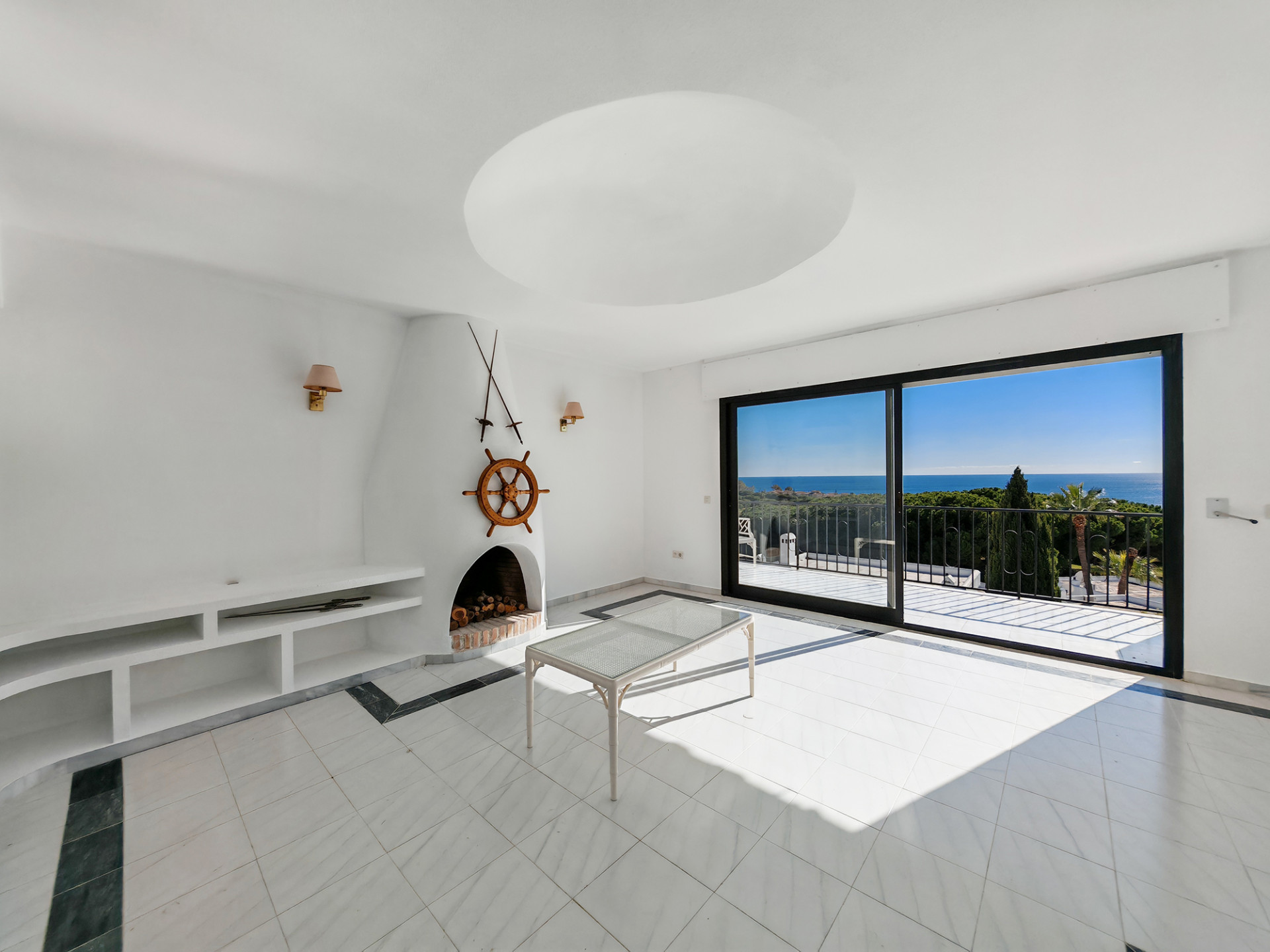 Casa Adosada de 2 Dormitorios en venta en Cabopino, Marbella