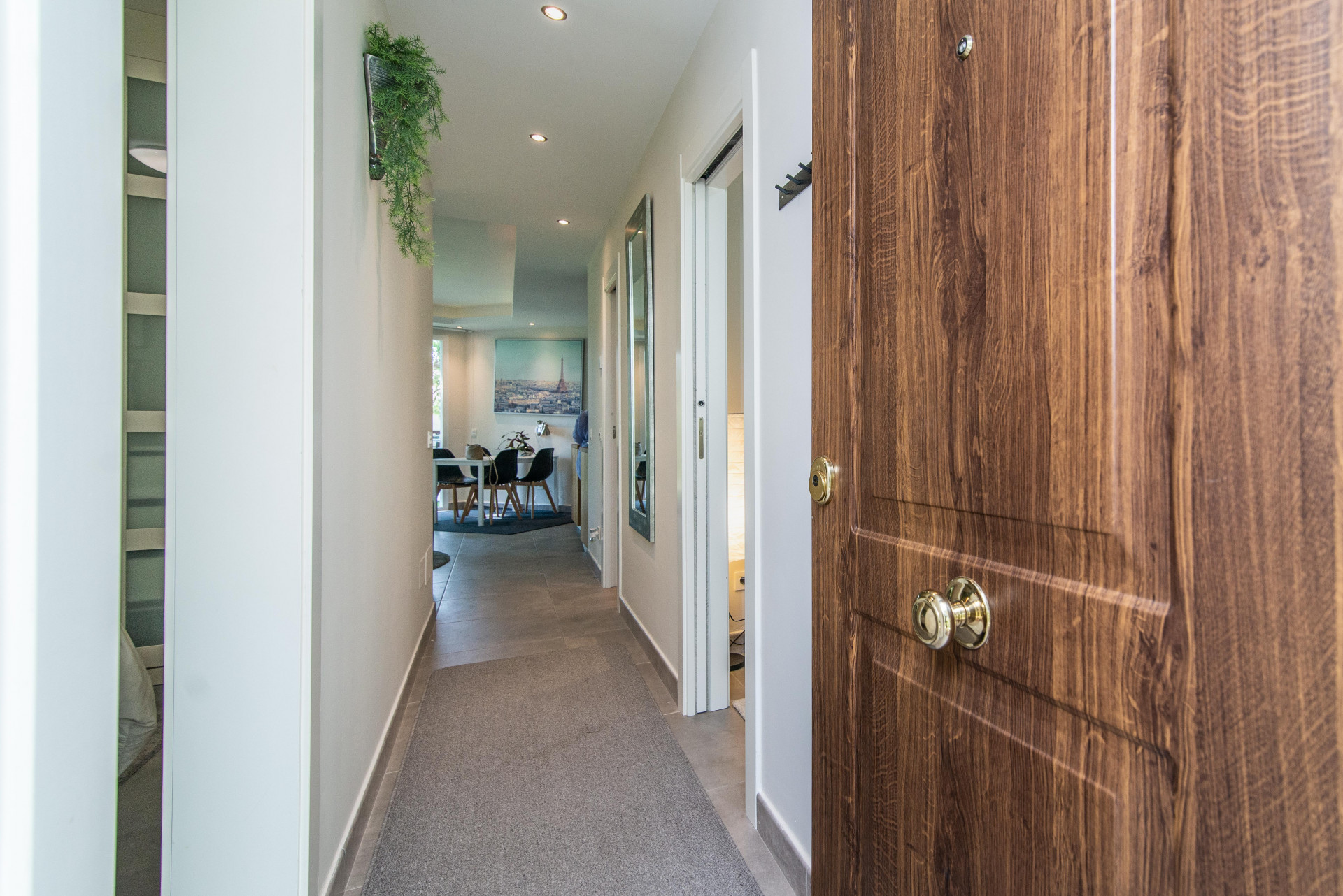 Piso de 2 Dormitorios y 1 Baño en venta en Puerto Banús, Marbella