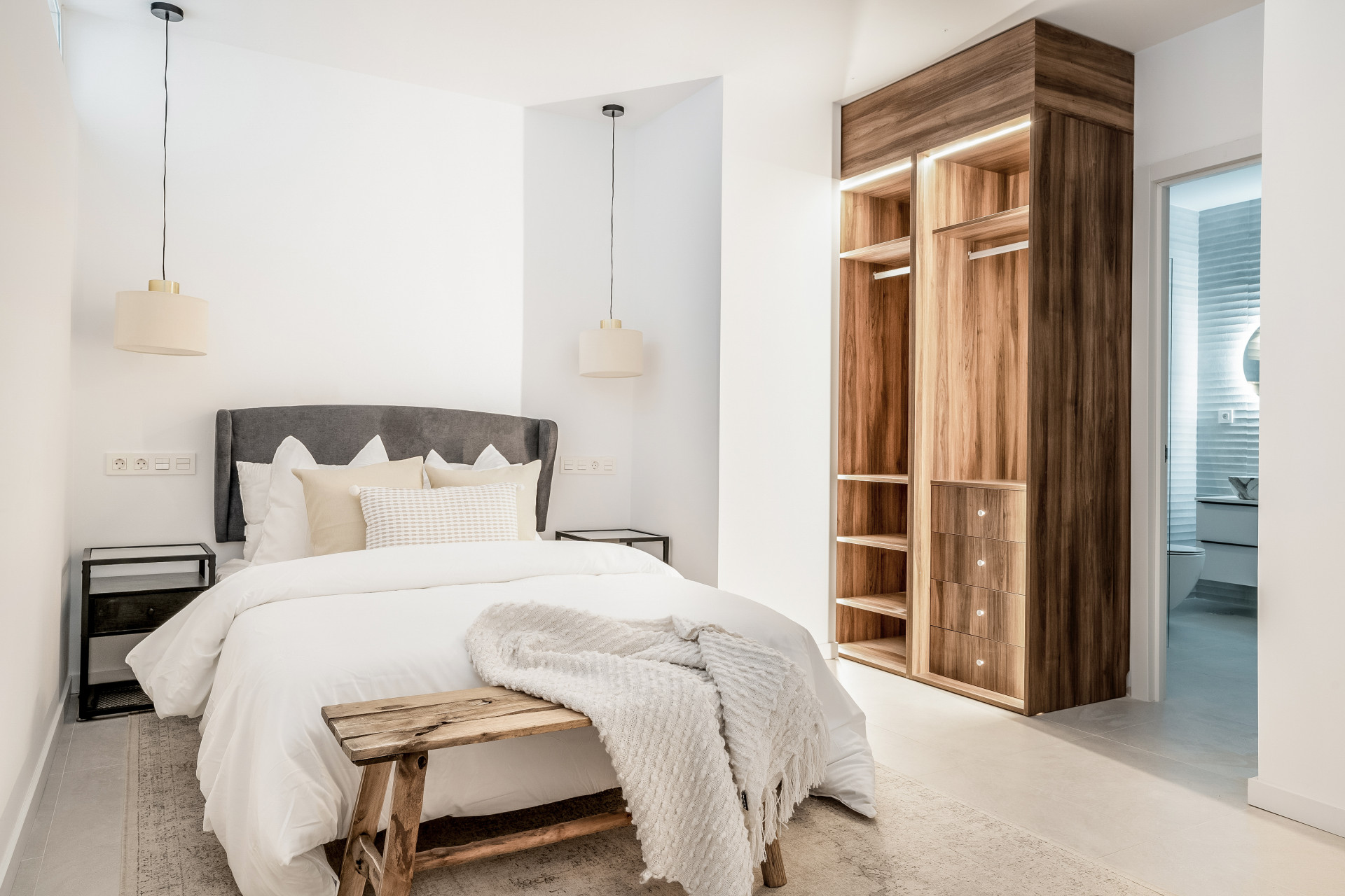 Piso de 4 Dormitorios y 3 Baños en venta en La Quinta, Benahavís