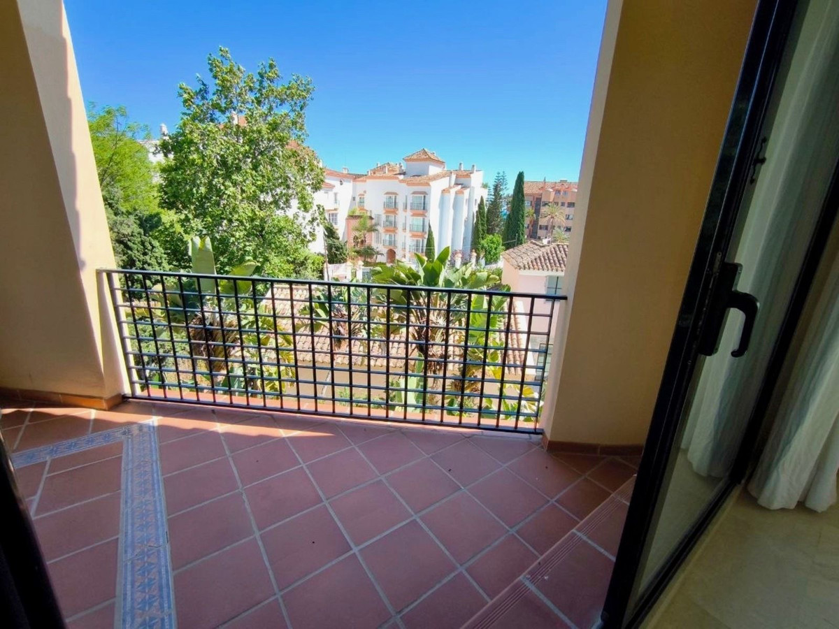 Ático de 2 Dormitorios y 2 Baños en venta en Puerto Banús