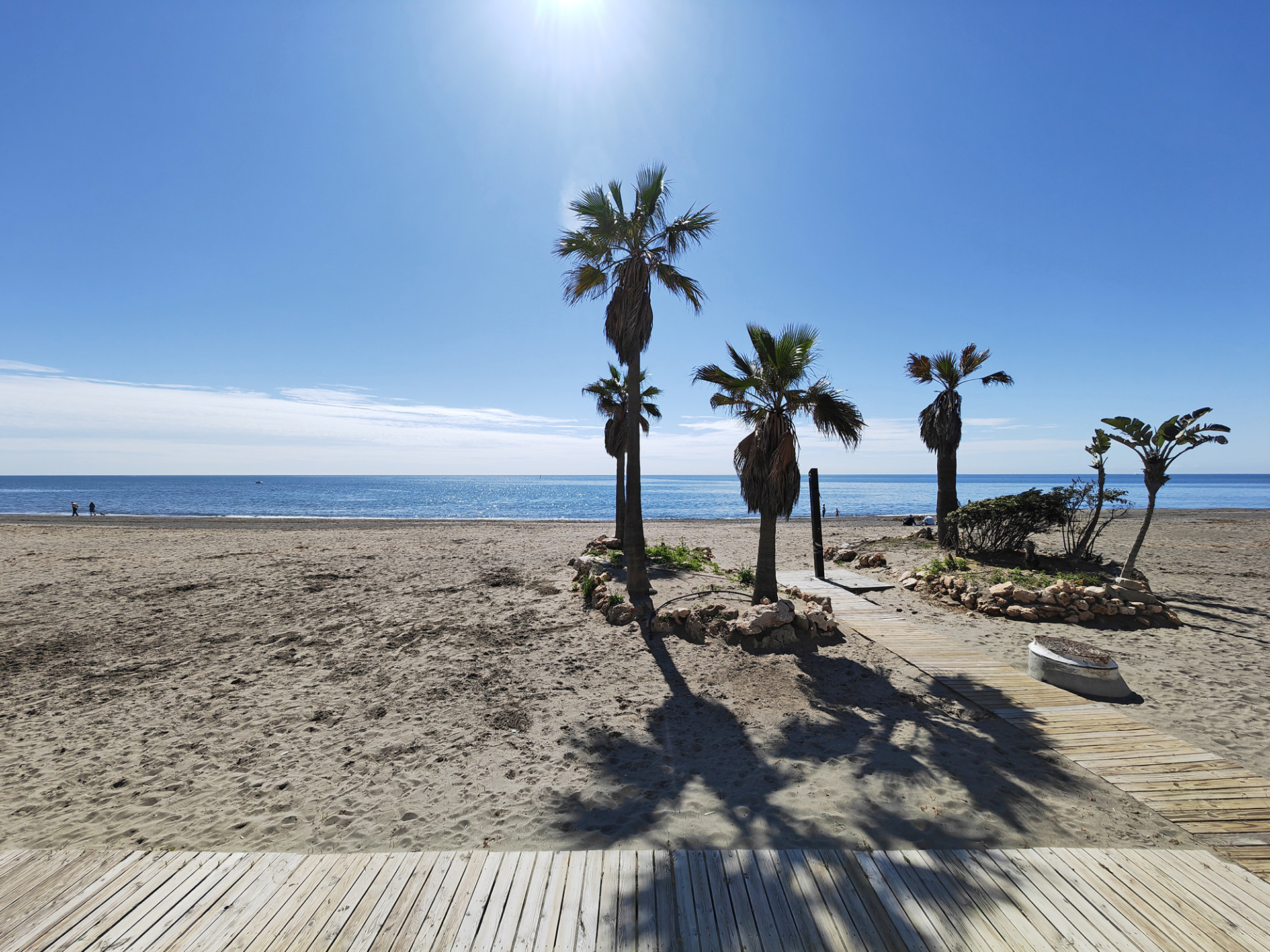 5 спални, 3 бани - Редова къща за продажба в Estepona