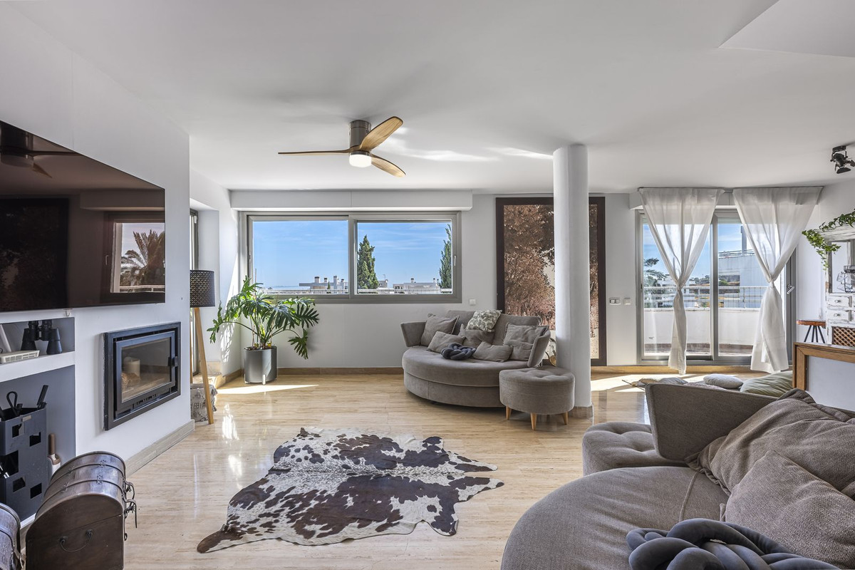 Ático de 5 Dormitorios en venta en La Cala de Mijas