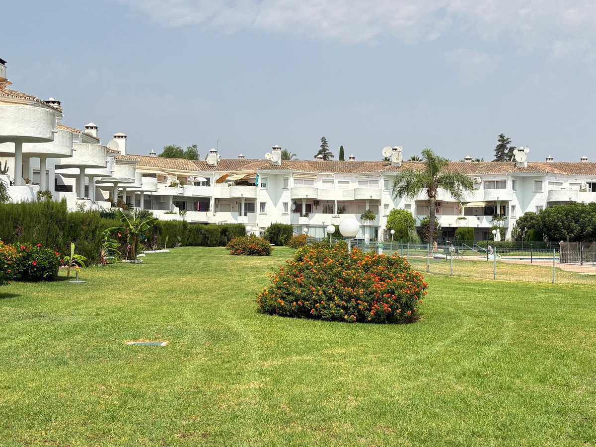 Piso de 2 Dormitorios y 2 Baños en venta en Mijas Golf