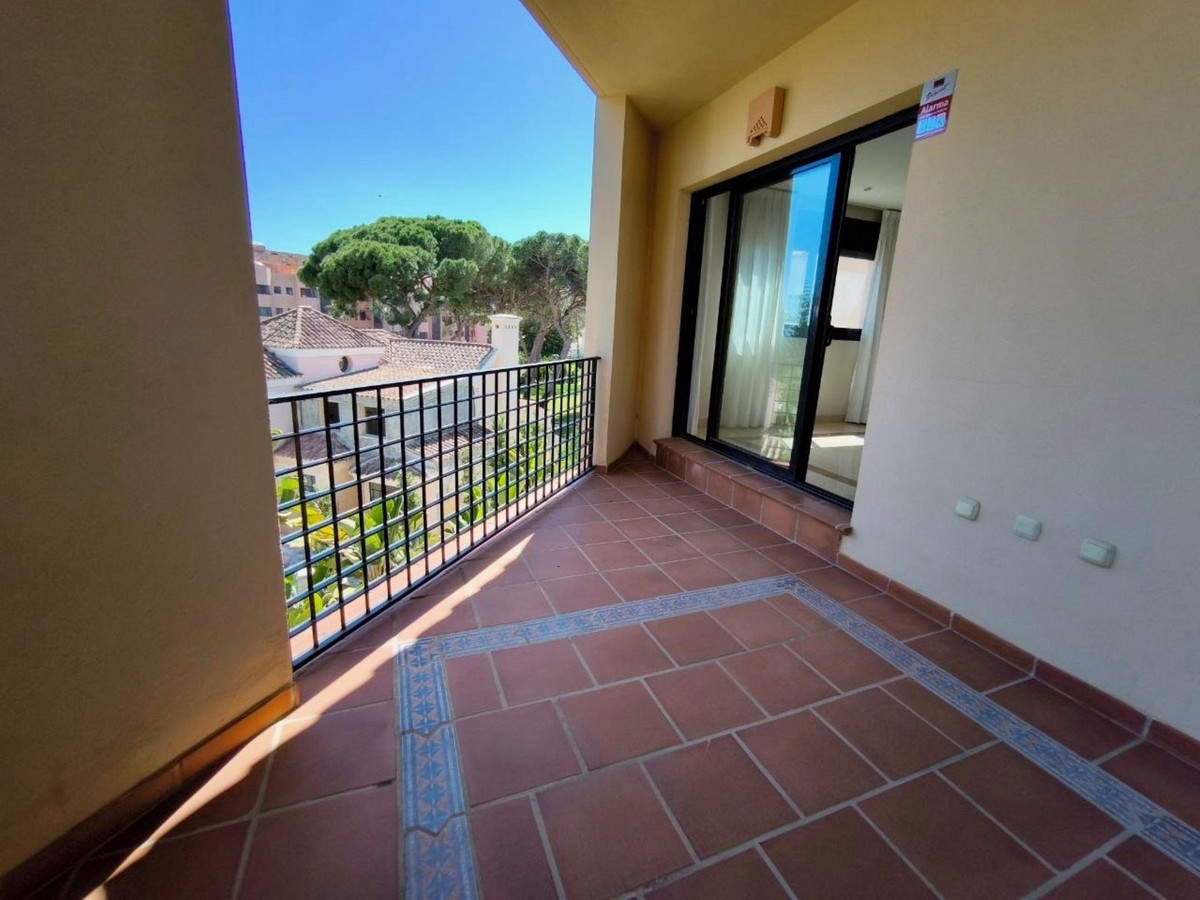 Ático de 2 Dormitorios y 2 Baños en venta en Puerto Banús