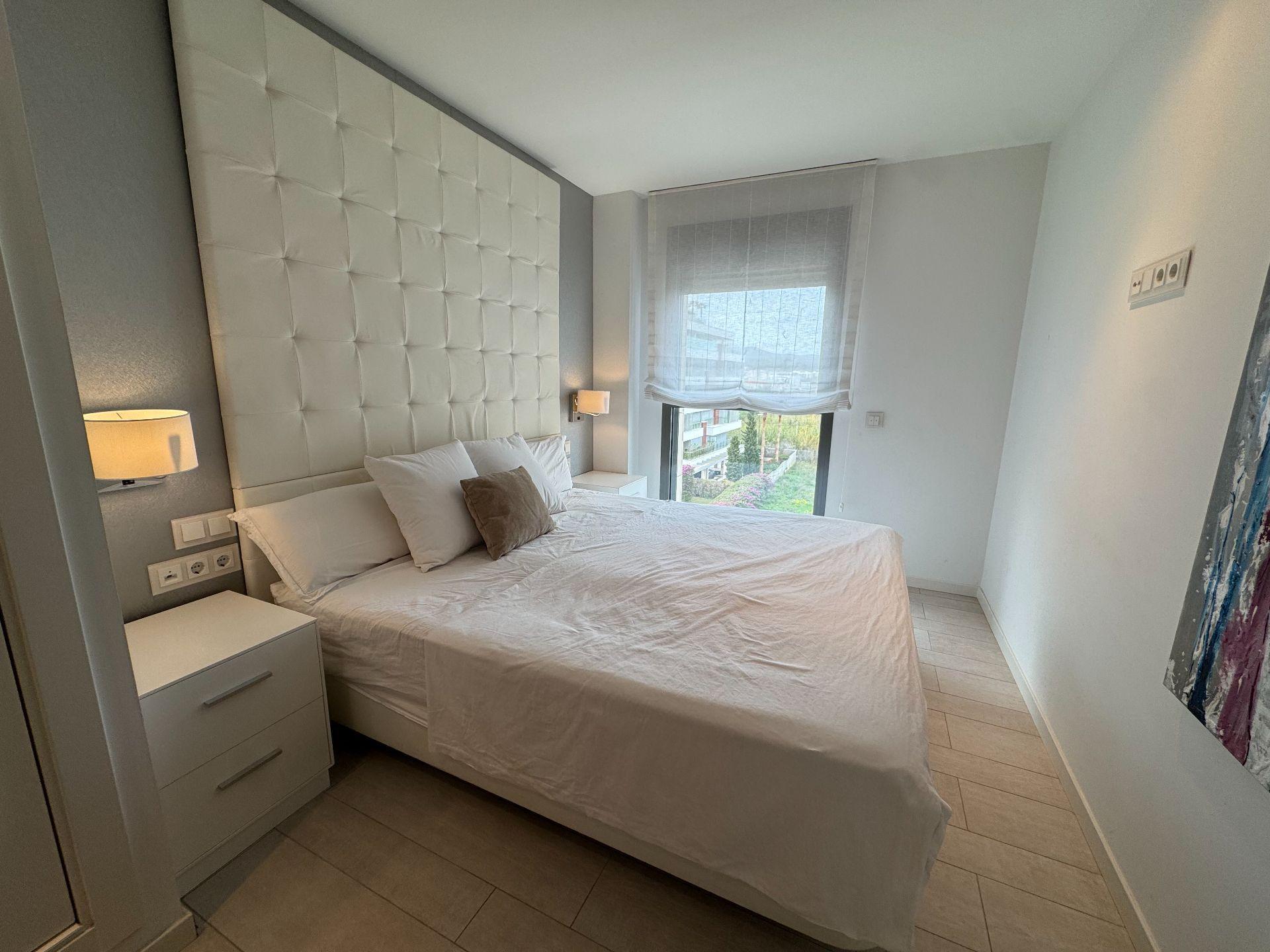 3 спални, 2 бани - Апартамент за продажба в Marina Botafoch, Ibiza Town