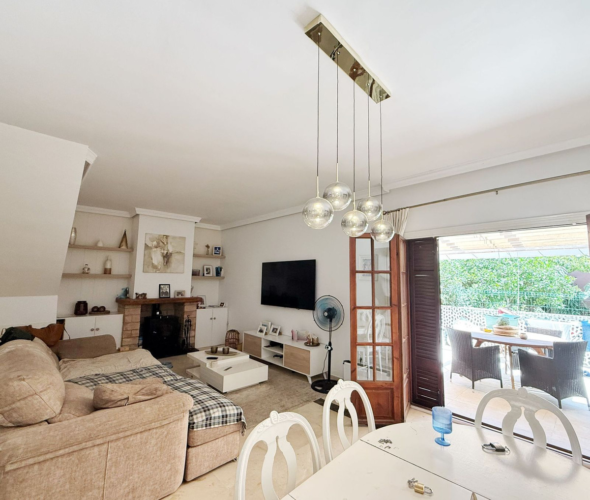 Casa Adosada de 3 Dormitorios y 3 Baños en venta en Estepona