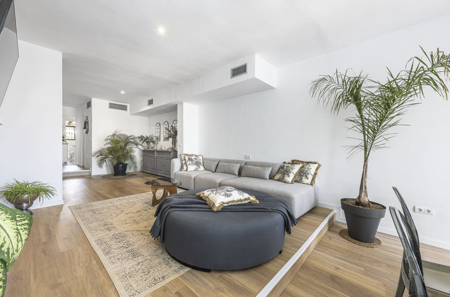 Casa Adosada de 3 Dormitorios y 3 Baños en venta en Estepona