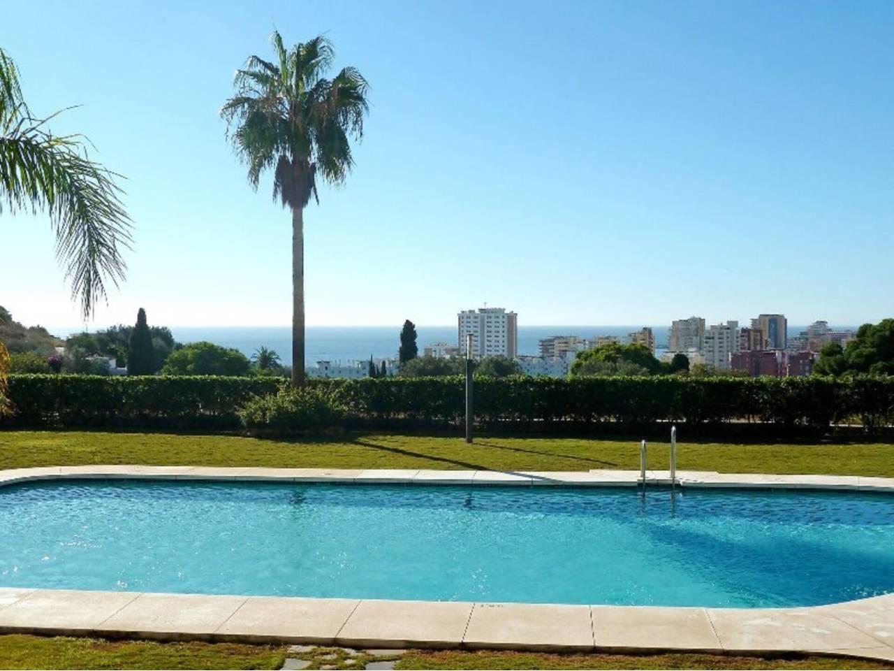 Piso de 2 Dormitorios y 2 Baños en venta en Fuengirola Centro