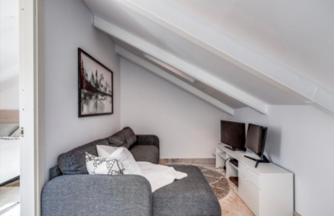 Casa Adosada de 4 Dormitorios y 3 Baños en alquiler en Nueva Andalucía, Marbella