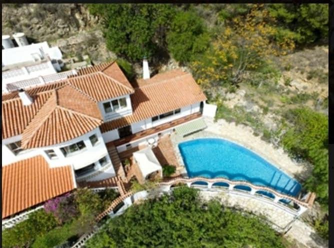 Casa de 4 Dormitorios y 4 Baños en venta en Mijas Pueblo