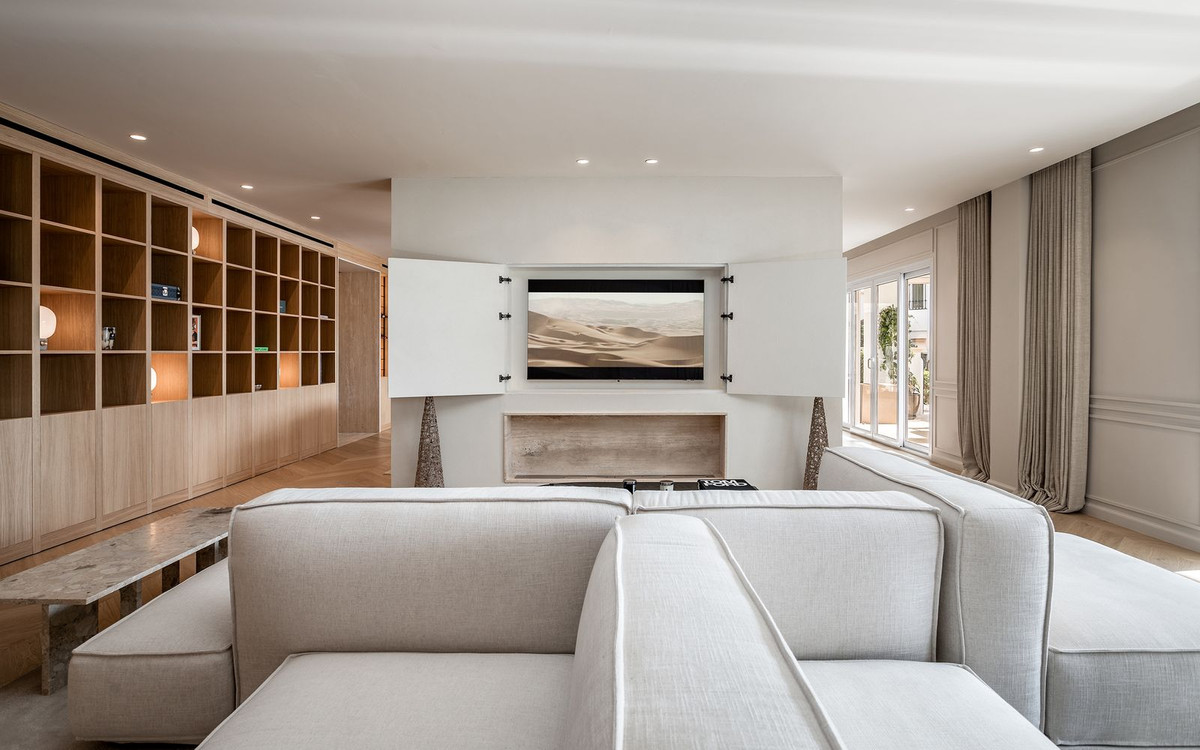 Piso de 4 Dormitorios en venta en Milla de Oro, Marbella