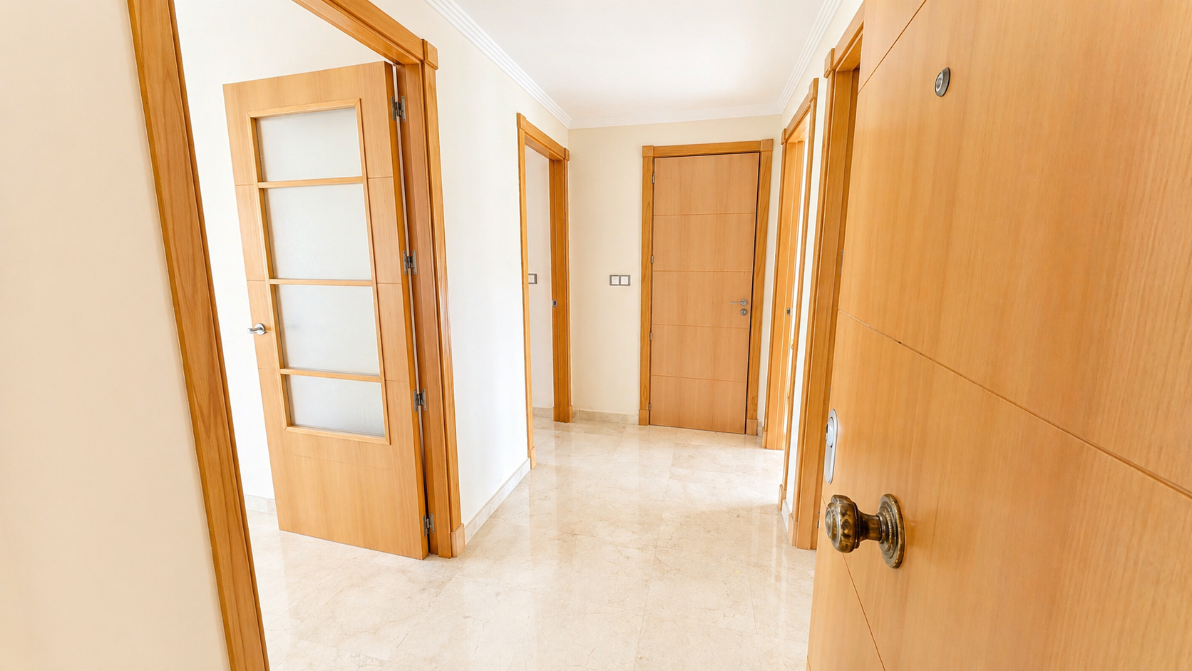 Piso de 2 Dormitorios en venta en Manilva