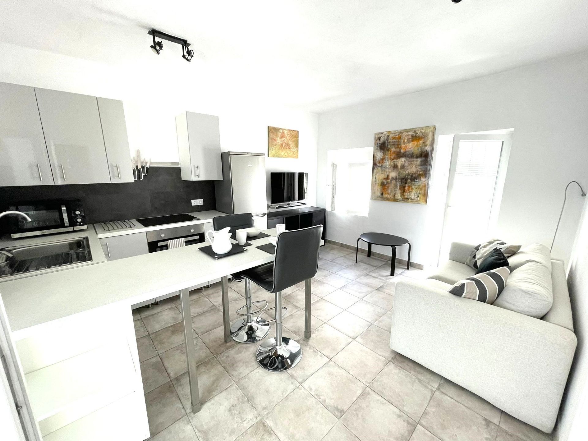 Casa Adosada de 3 Dormitorios y 3 Baños en venta en San Pedro Playa, San Pedro de Alcántara