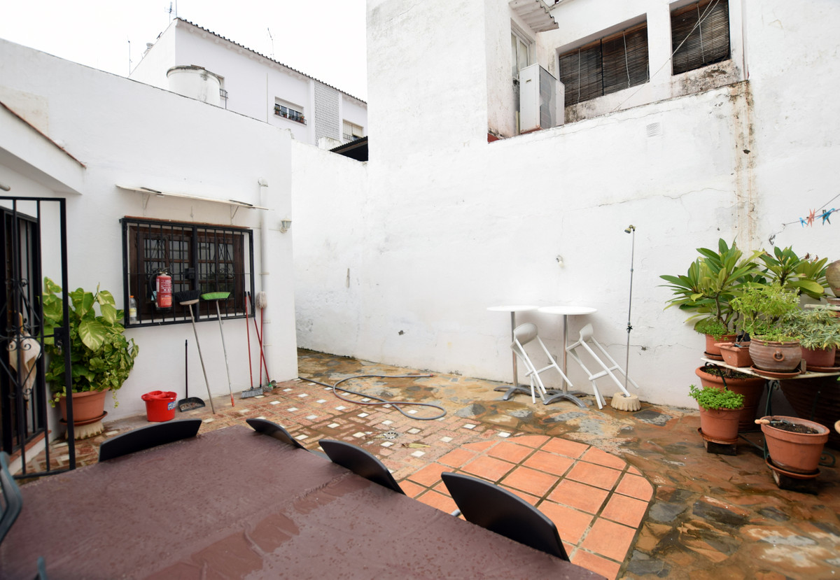 Casa Adosada de 3 Dormitorios y 2 Baños en venta en San Pedro de Alcántara