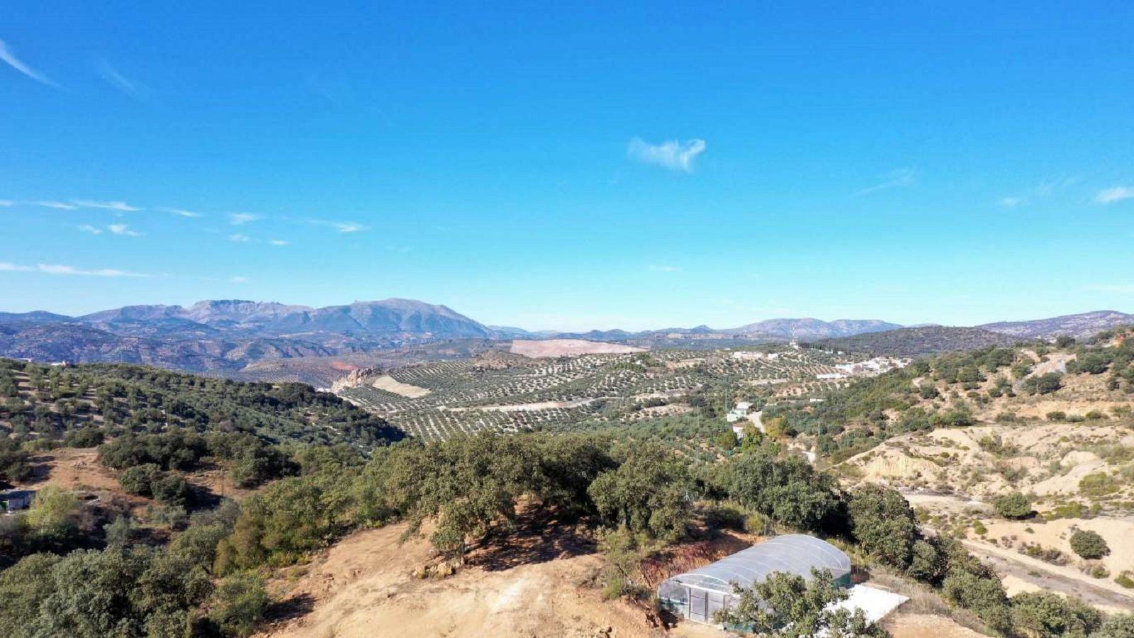 Finca de 6 Dormitorios y 5 Baños en venta en Granada