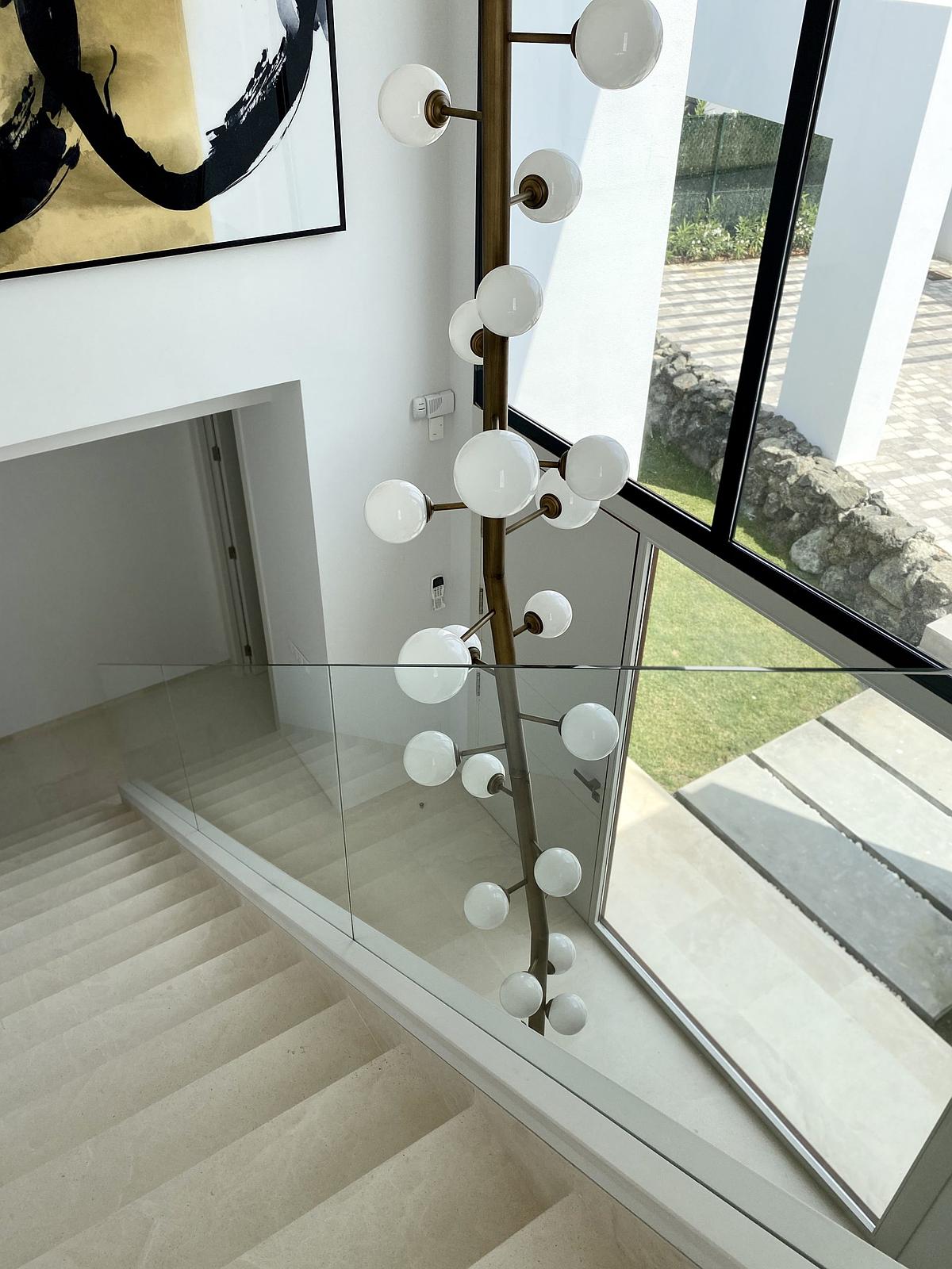 Casa de 6 Dormitorios y 6 Baños en venta en La Alqueria, Estepona