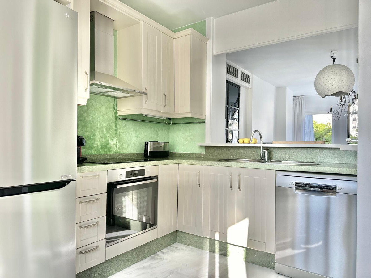 Piso de 2 Dormitorios y 2 Baños en venta en Marbella