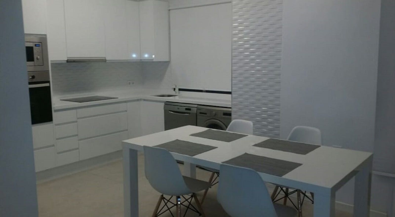 2 Bed - Apartment for Sale in Calahonda, Mijas