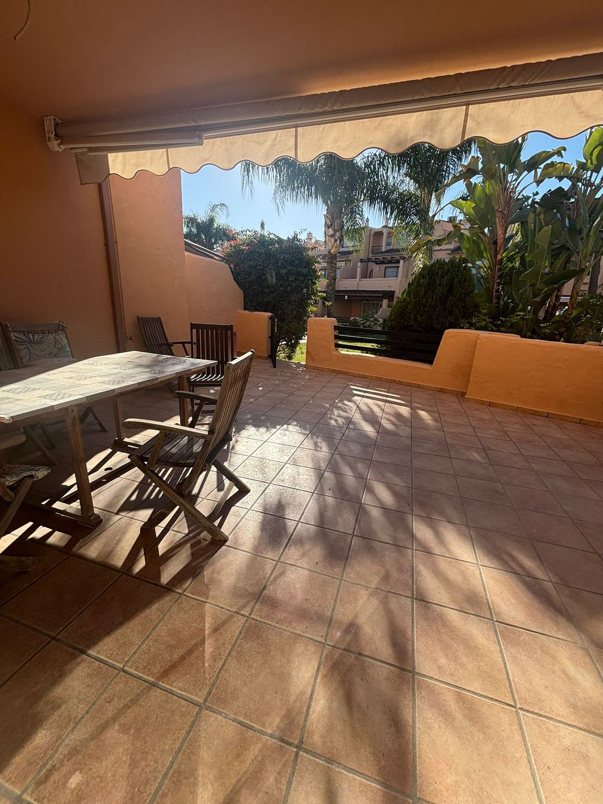 Casa Adosada de 4 Dormitorios en venta en Nagüeles, Marbella