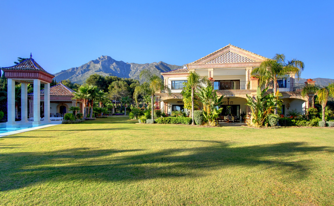 Casa de 6 Dormitorios y 8 Baños en venta en Marbella Centro