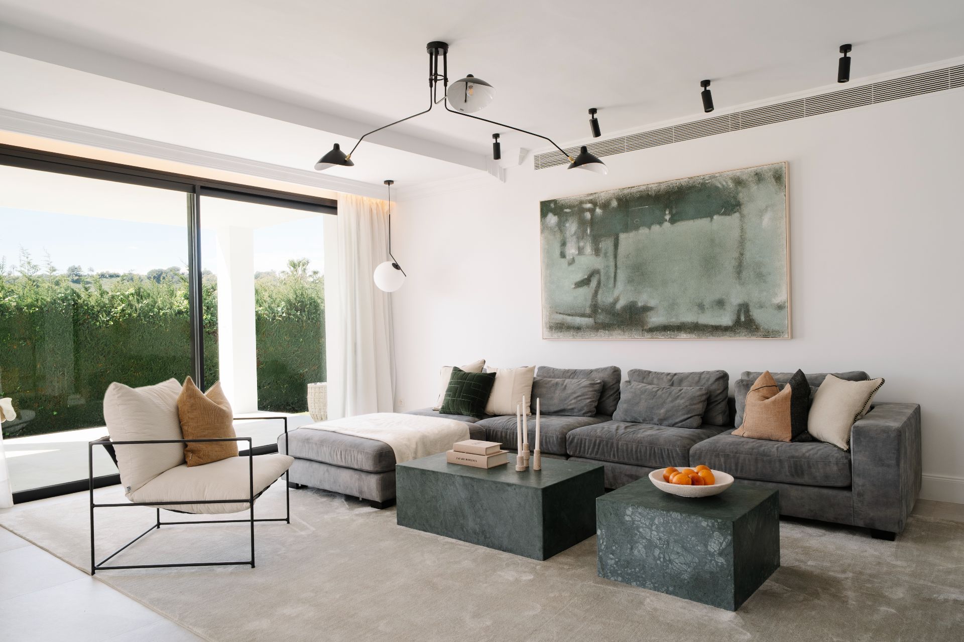 Casa de 5 Dormitorios y 5 Baños en venta en Nueva Andalucía, Marbella