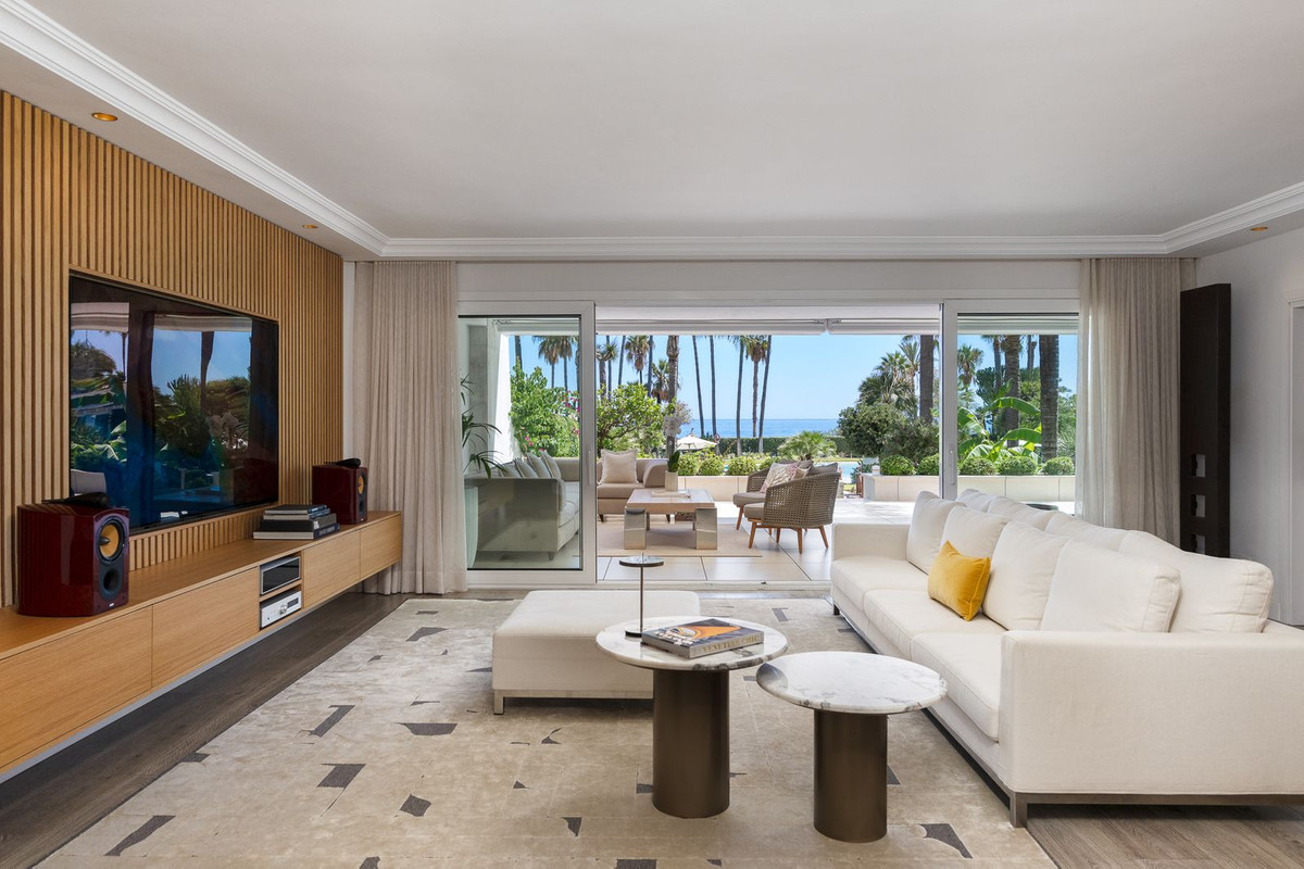 Piso de 3 Dormitorios y 3 Baños en alquiler vacacional en Puerto Banús, Marbella
