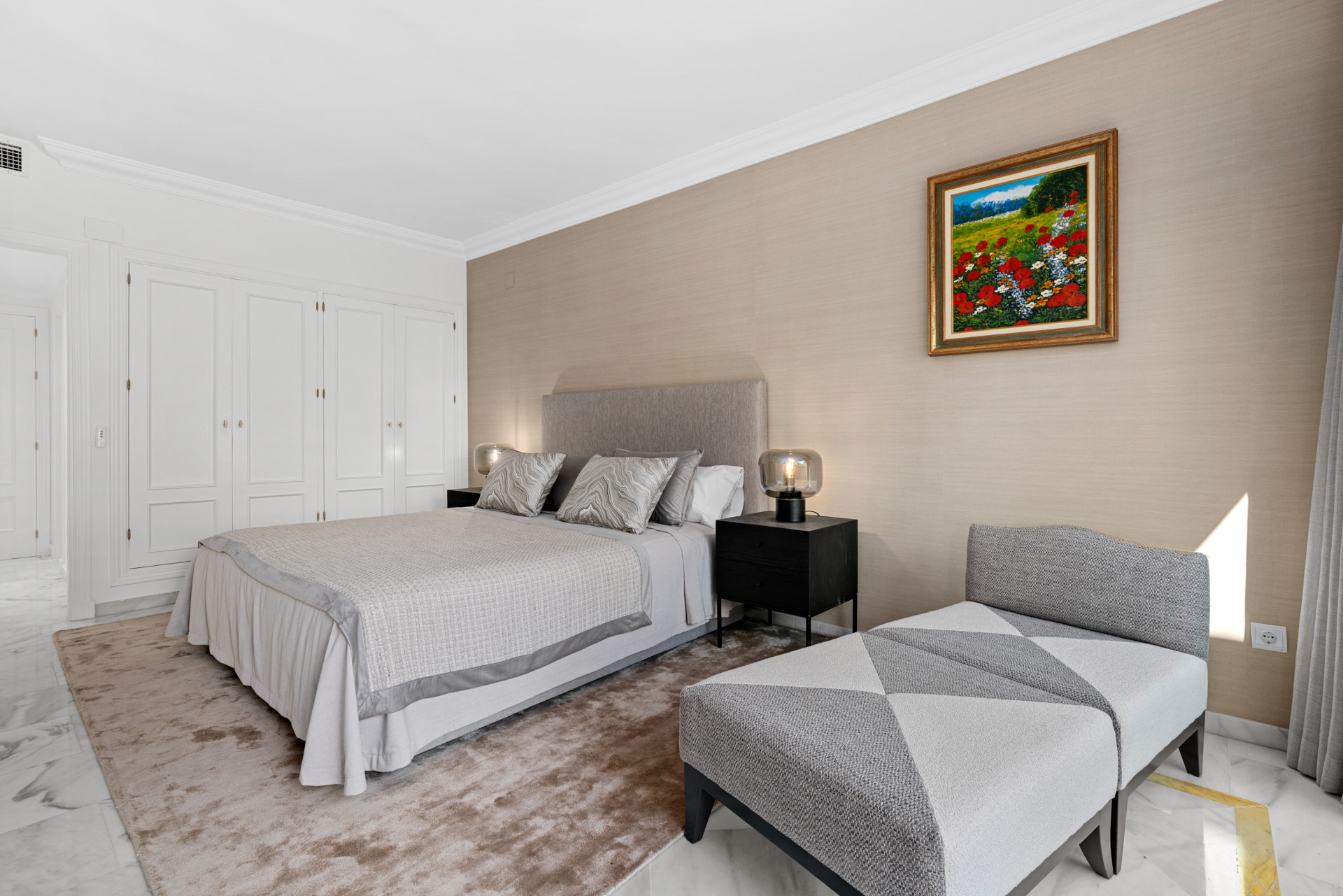 Piso de 3 Dormitorios en venta en Nueva Andalucía, Marbella