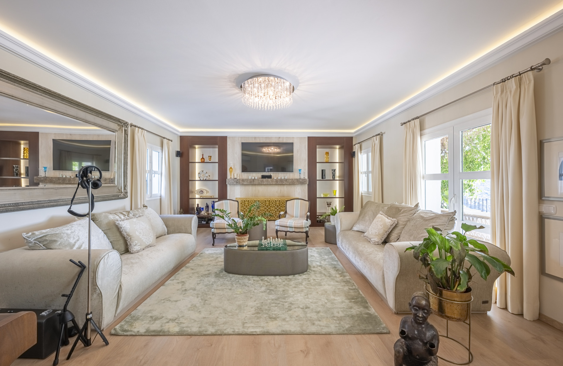 Casa de 5 Dormitorios y 4 Baños en venta en Monte Mayor, Benahavís