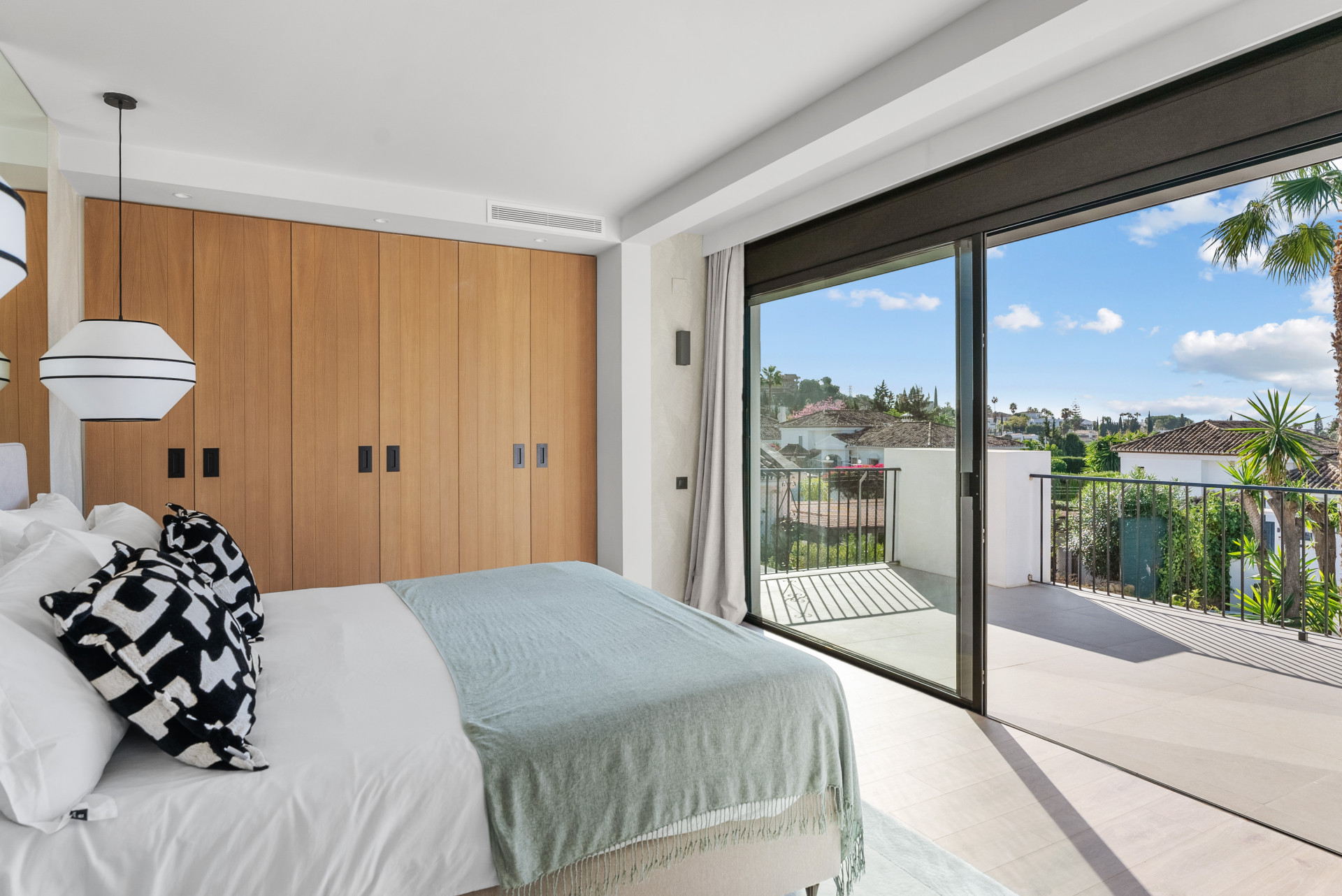Casa de 4 Dormitorios y 4 Baños en venta en Marbella