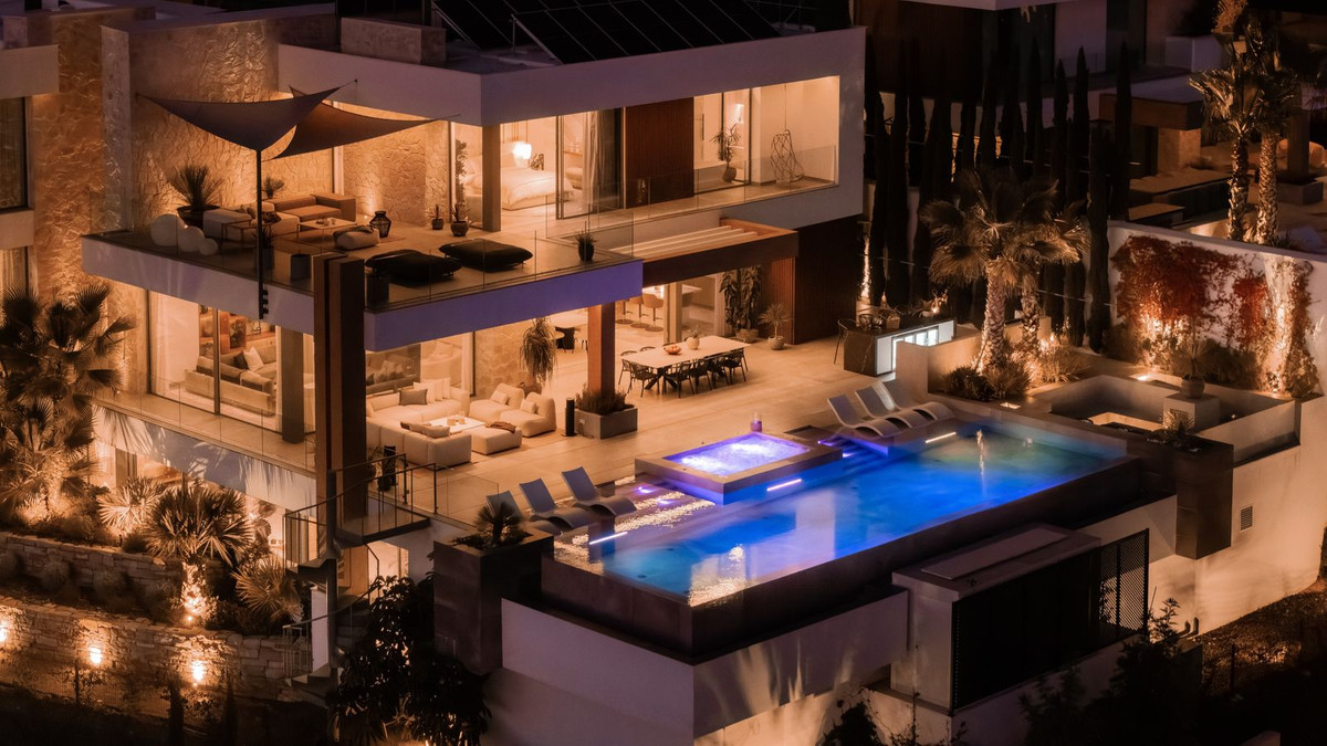 Casa de 6 Dormitorios en venta en Benahavís