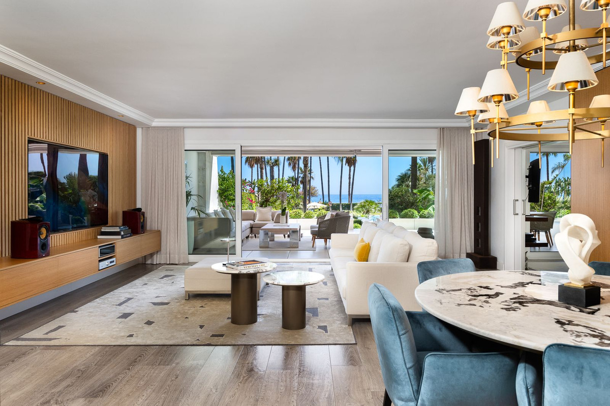 Piso de 3 Dormitorios y 3 Baños en alquiler vacacional en Puerto Banús, Marbella