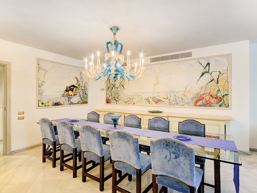 Piso de 5 Dormitorios en venta en Marbella