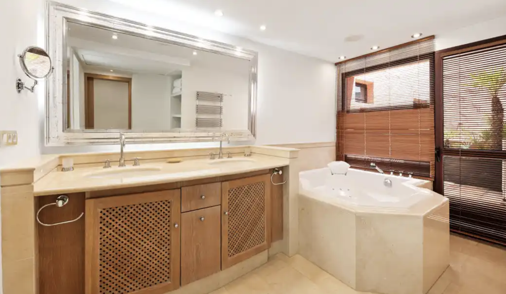 3 спални, 3 бани - Пентхаус за продажба в New Golden Mile, Estepona