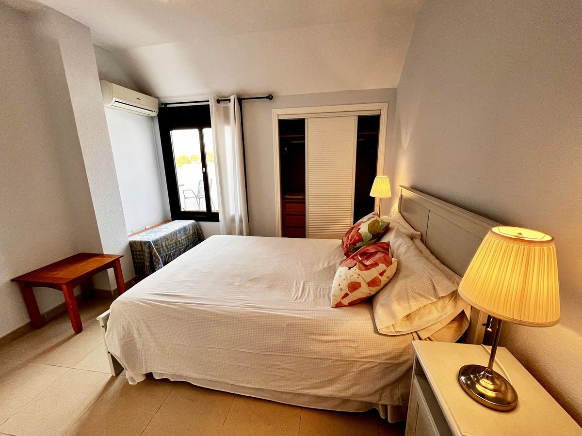 Ático de 2 Dormitorios en venta en Nueva Andalucía, Marbella