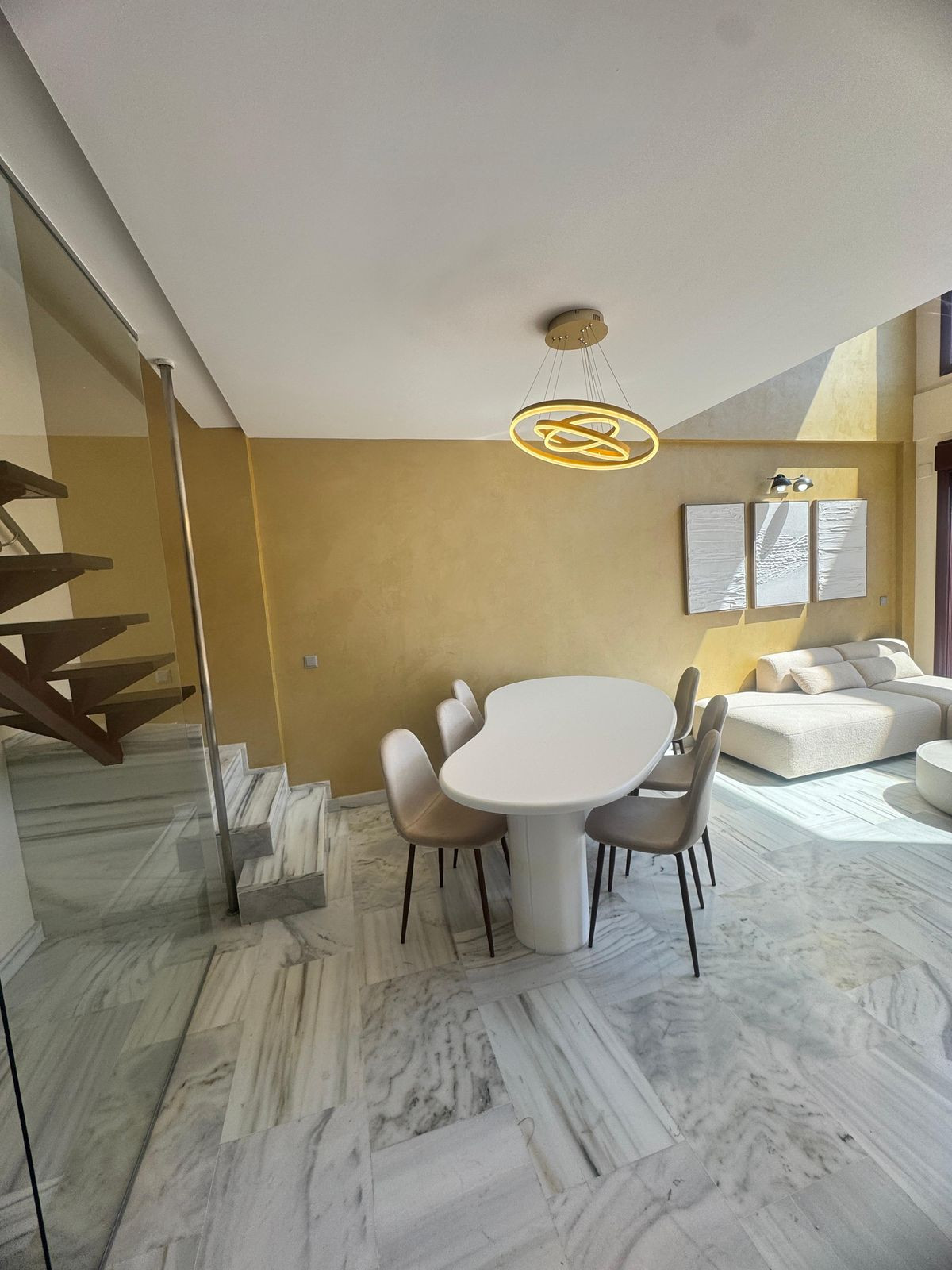 Ático de 3 Dormitorios en venta en Benahavís