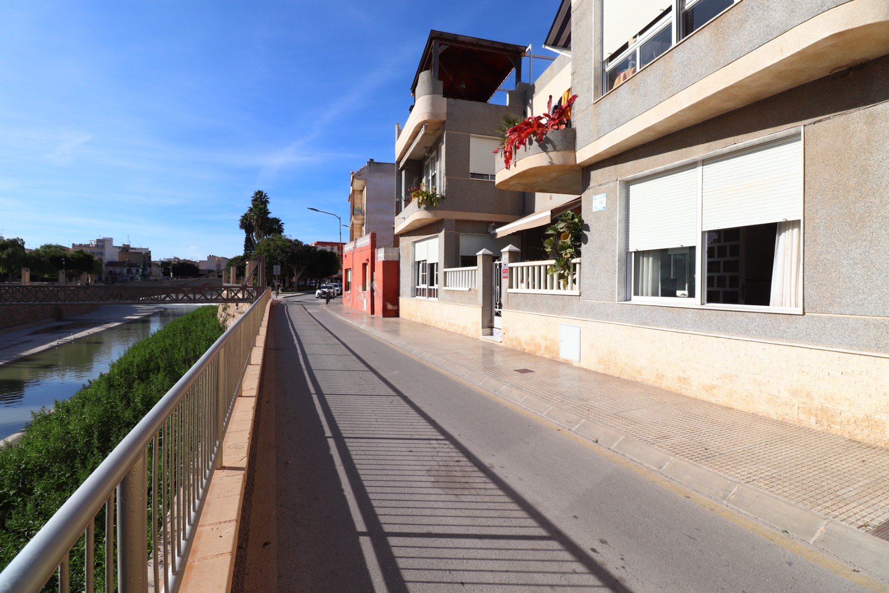 Piso de 3 Dormitorios y 2 Baños en venta en Rojales