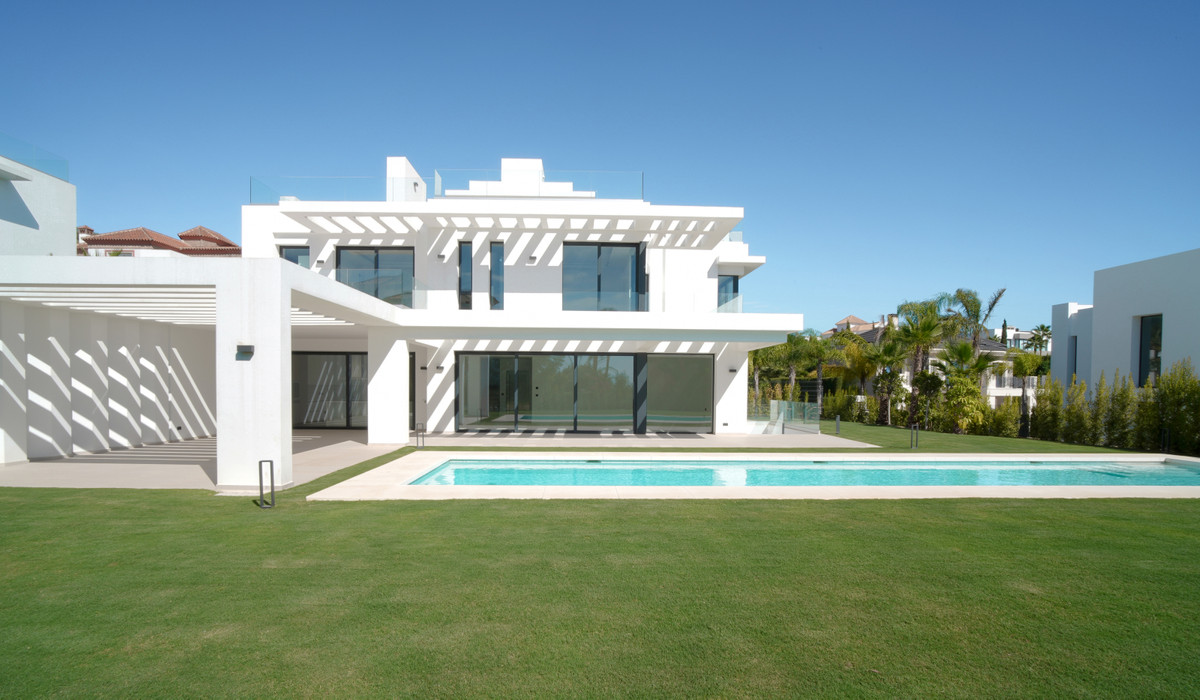 Casa de 5 Dormitorios y 7 Baños en venta en Benahavís