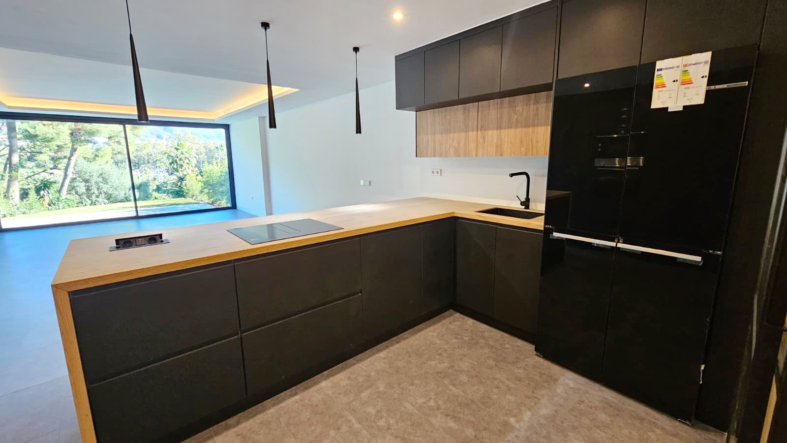 Piso de 1 Dormitorio y 1 Baño en venta en Nueva Andalucía